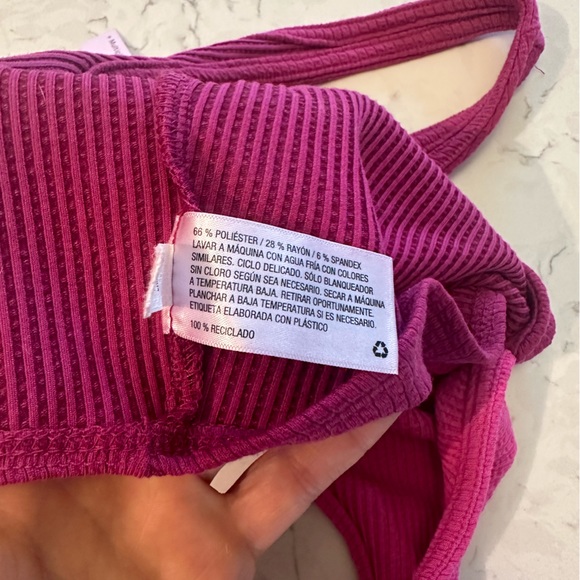 🥰 2/$15 Wild Fable reversible bralette top - Picture 6 of 8